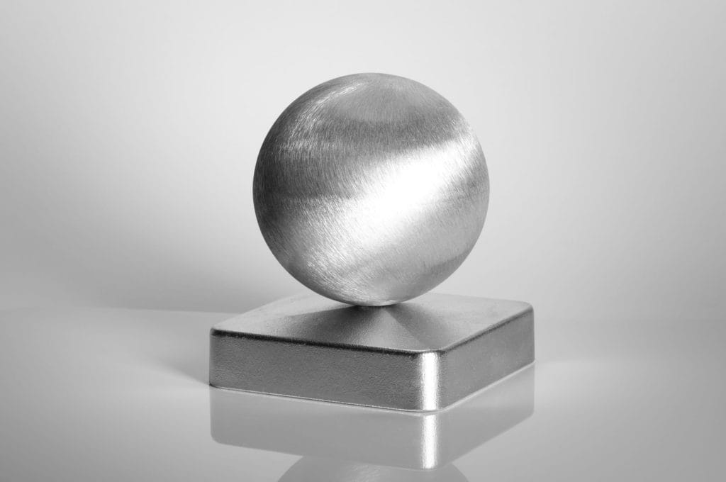 Post cap with ball - Designation: K100B
Material: casted aluminium
Info: for P061 and P066
