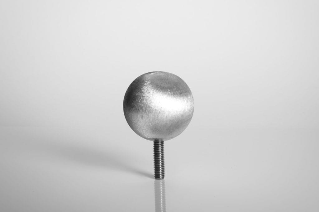 Sfera ornamento tappo montante - Descrizioni: K50C
Diametro: 50 mm
Materiale: Fusione di alluminio
Info: M8
