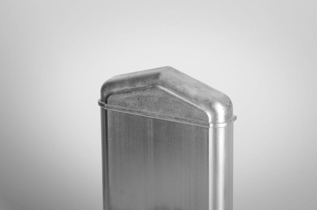 Fence cap - Designation: K98E
Material: casted zinc (GdZnAl4Cu1)
Info: Cap, square
