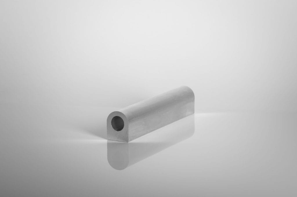 Hinge and bolt profile - Designation: P05
Dimension: 30 x 25 mm
Length: 6000 mm
