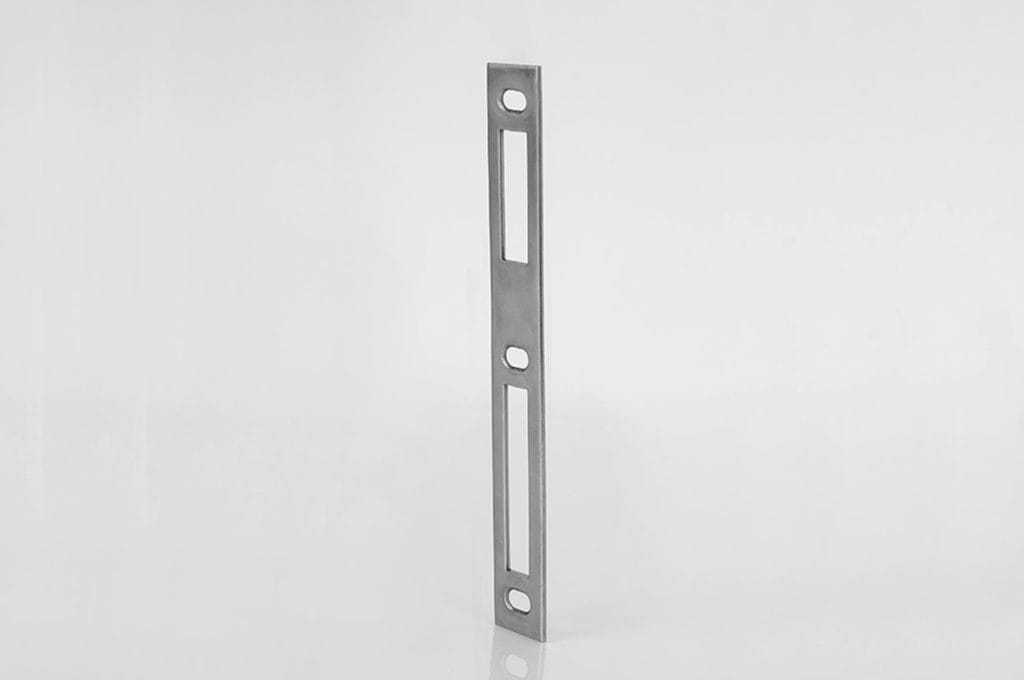 Strike plate - Dimension: 180 x 22 mm
Info: For Lock 35/92 PZ
