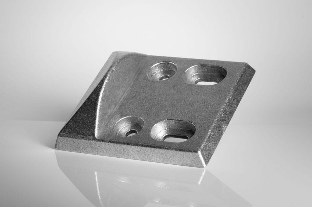 Door shoe - Dimension: 165 x 145 mm, with 4 holes
Material: casted aluminium
