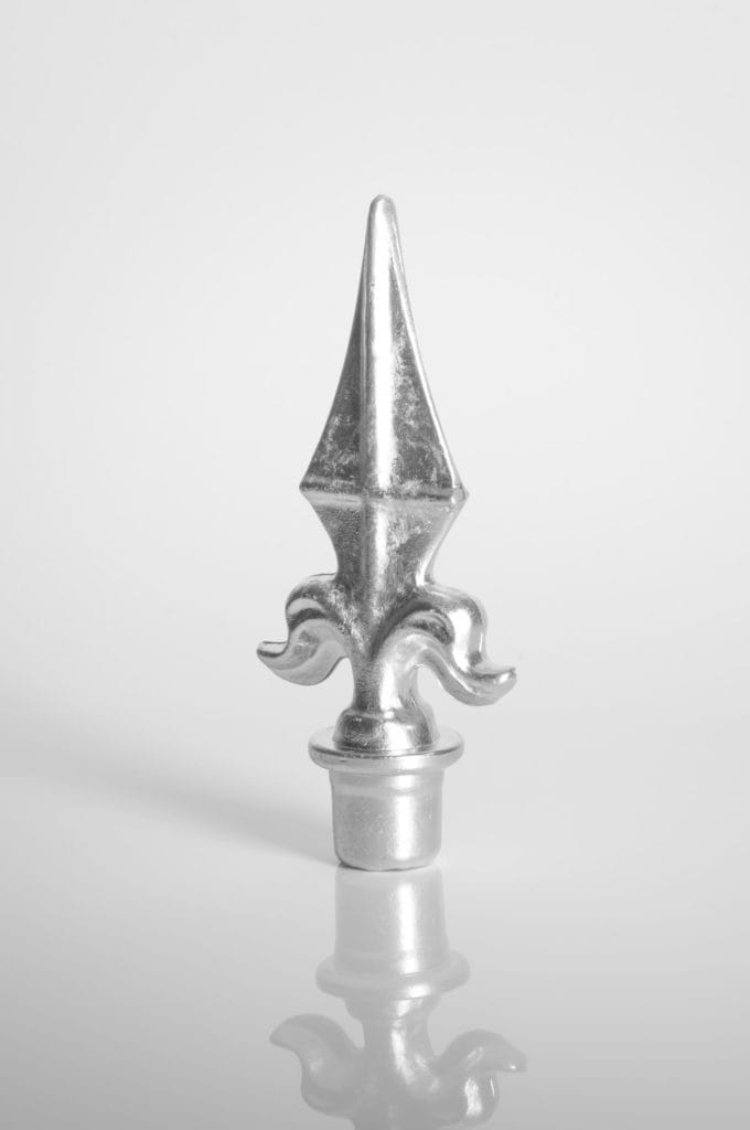 Zierspitze - Bezeichnung: Flamme
Länge: 145 mm
Material: Aluguss
Info: für Palisade P30
