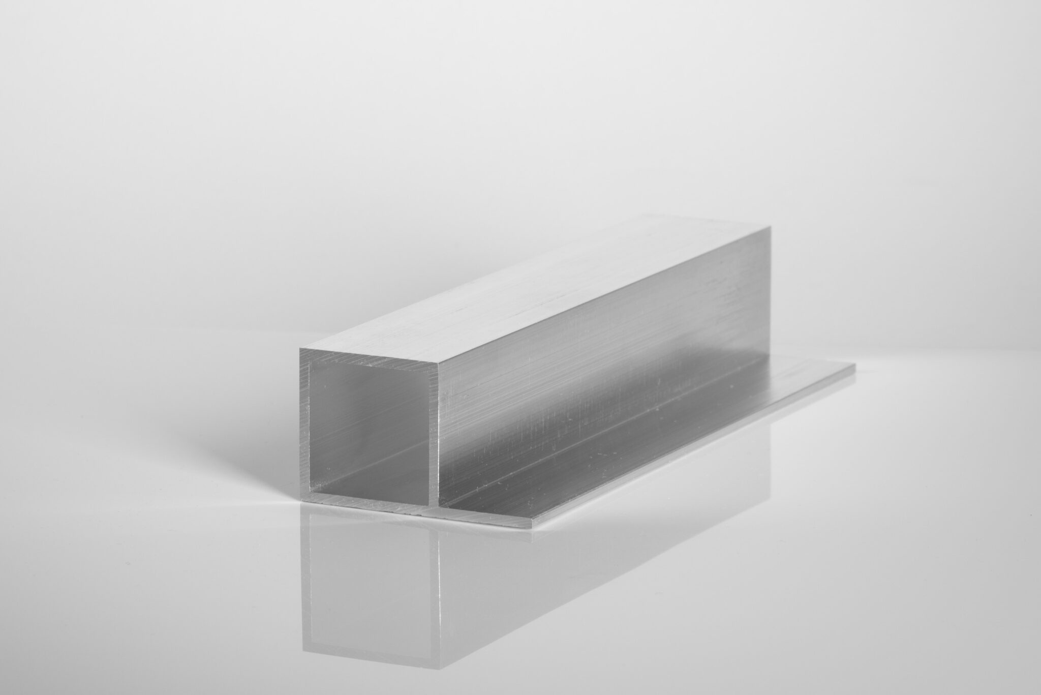 Alle Profile für den Metallbau | BLECHA Aluprofile
