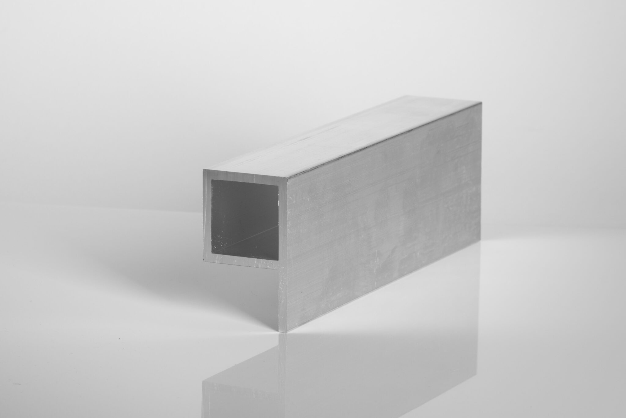 Alle Profile für den Metallbau | BLECHA Aluprofile