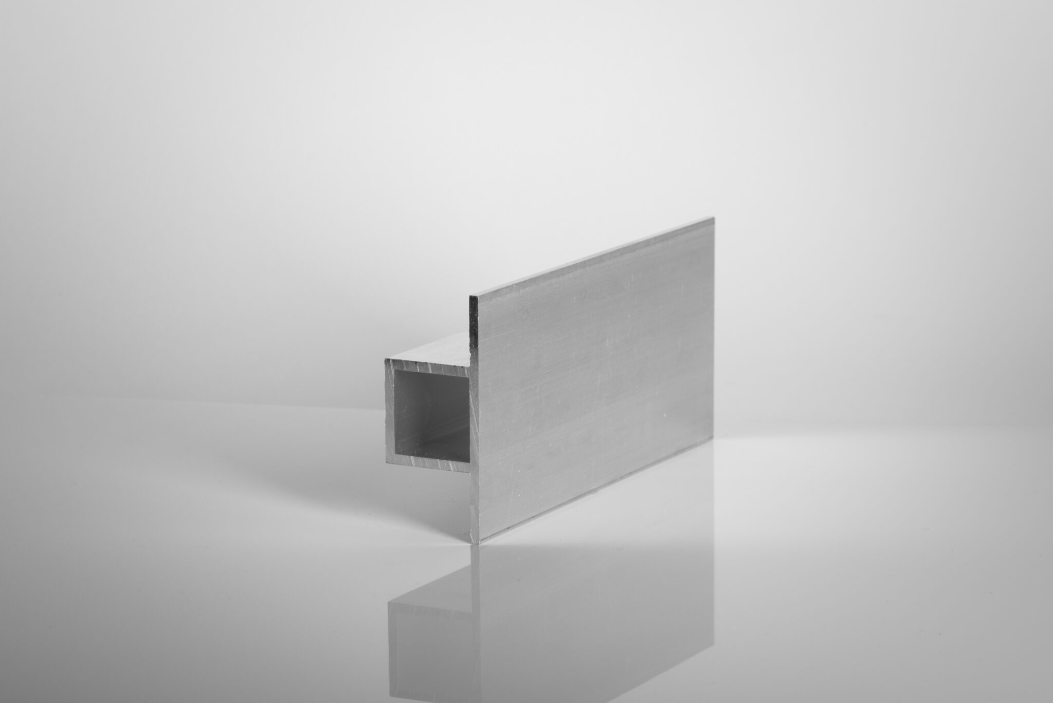 Alle Profile für den Metallbau | BLECHA Aluprofile