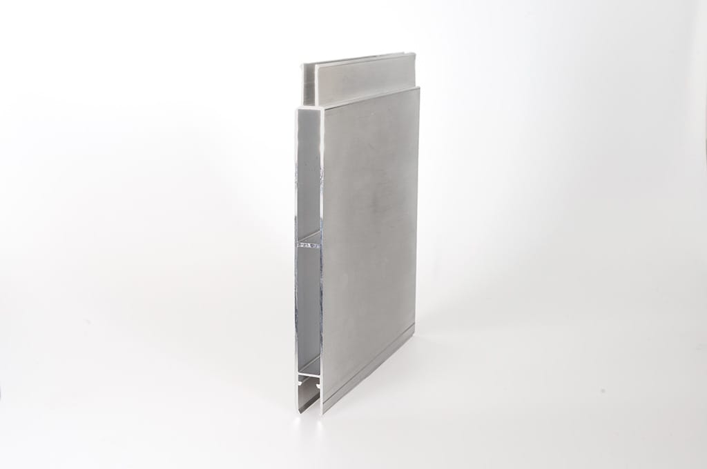 Profil lamelar - Denumire: PRIVACY 01
Dimensiune: 181 x 16 mm
Lungime: 6000 mm
Aliaj: EN AW-6060 T6 (AlMgSi)
