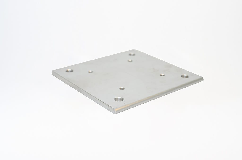 Fixing plate - Designation: Fixing plate PRIVACY
Dimension: 160 x 160 mm
Alloy: EN AW-6060 T6 (AlMgSi)
Info: for standing Privacy 02
